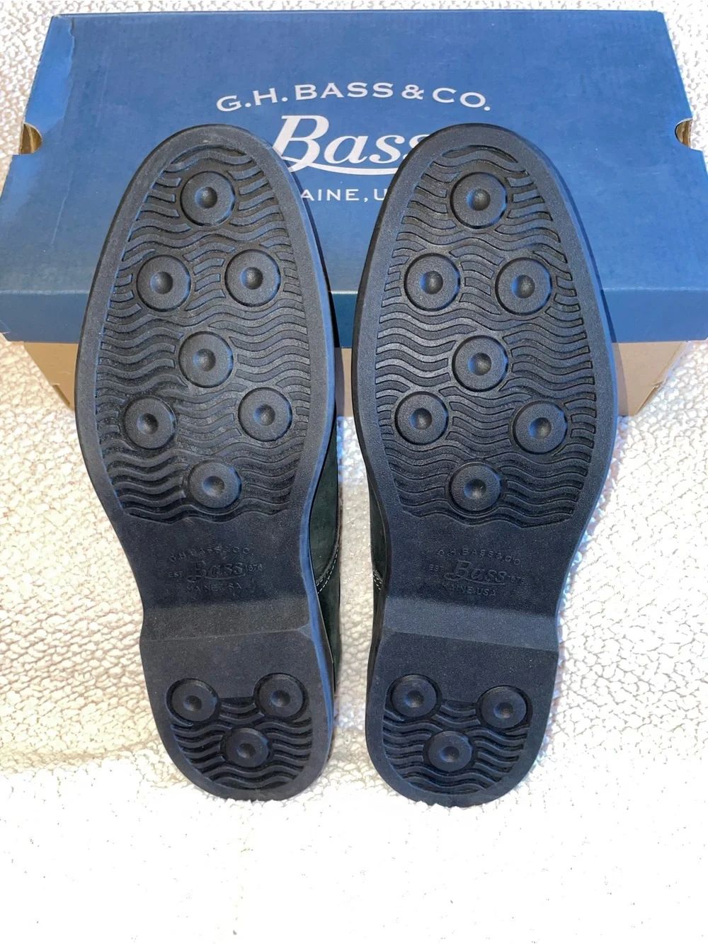 Bass Men's Black Suede Shoes. Size 10.5. NEW